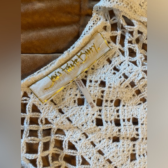 Free People / Jen’s Pirate Booty Crochet Madrigal Cropped Blouse - Picture 4 of 7